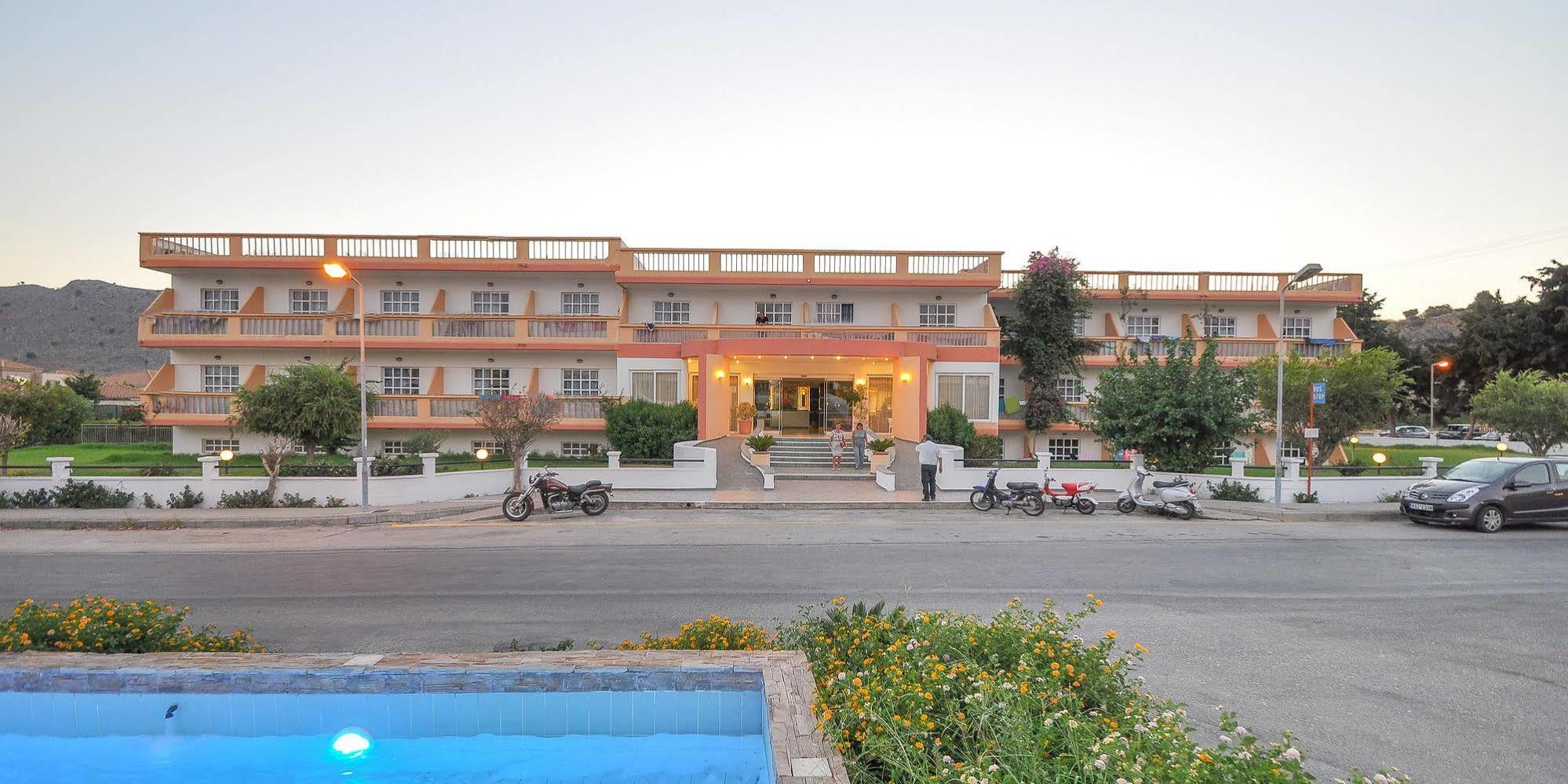 Hotel Alfa 3*