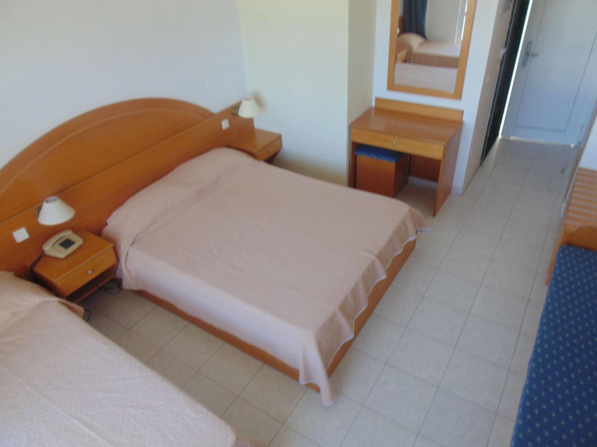 Alfa Hotel 3*